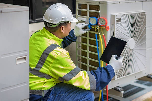 Professional Hvac Maintenance technician working in Chestnut Hill, MA